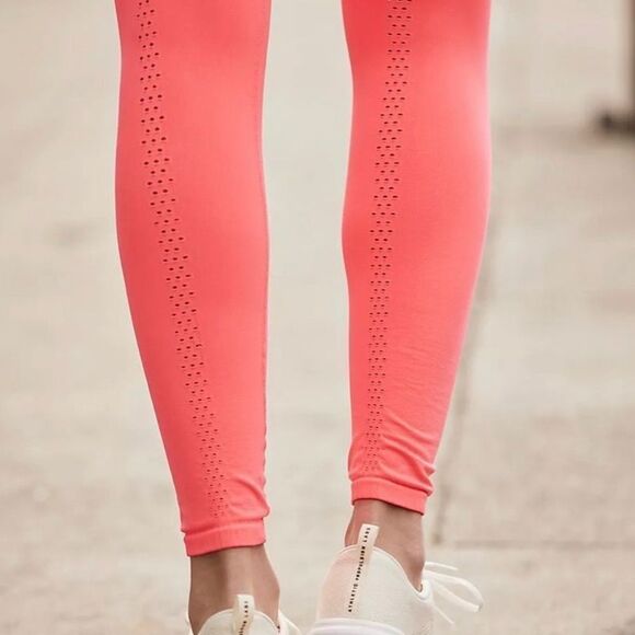 NWT Free People Good Karma Leggings - Picture 3 of 7